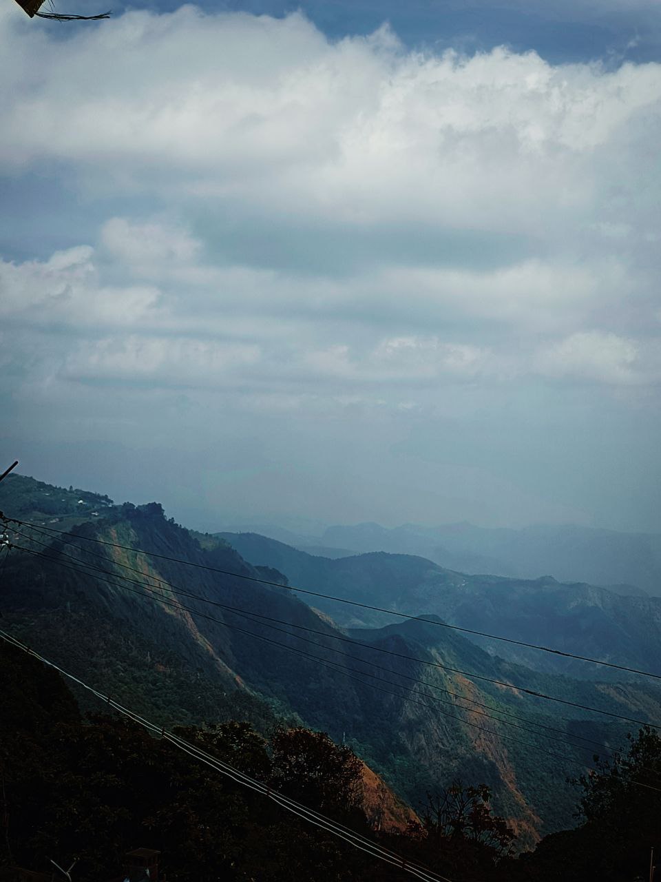 Trekking trails near Jenova Homestays in Vattakanal